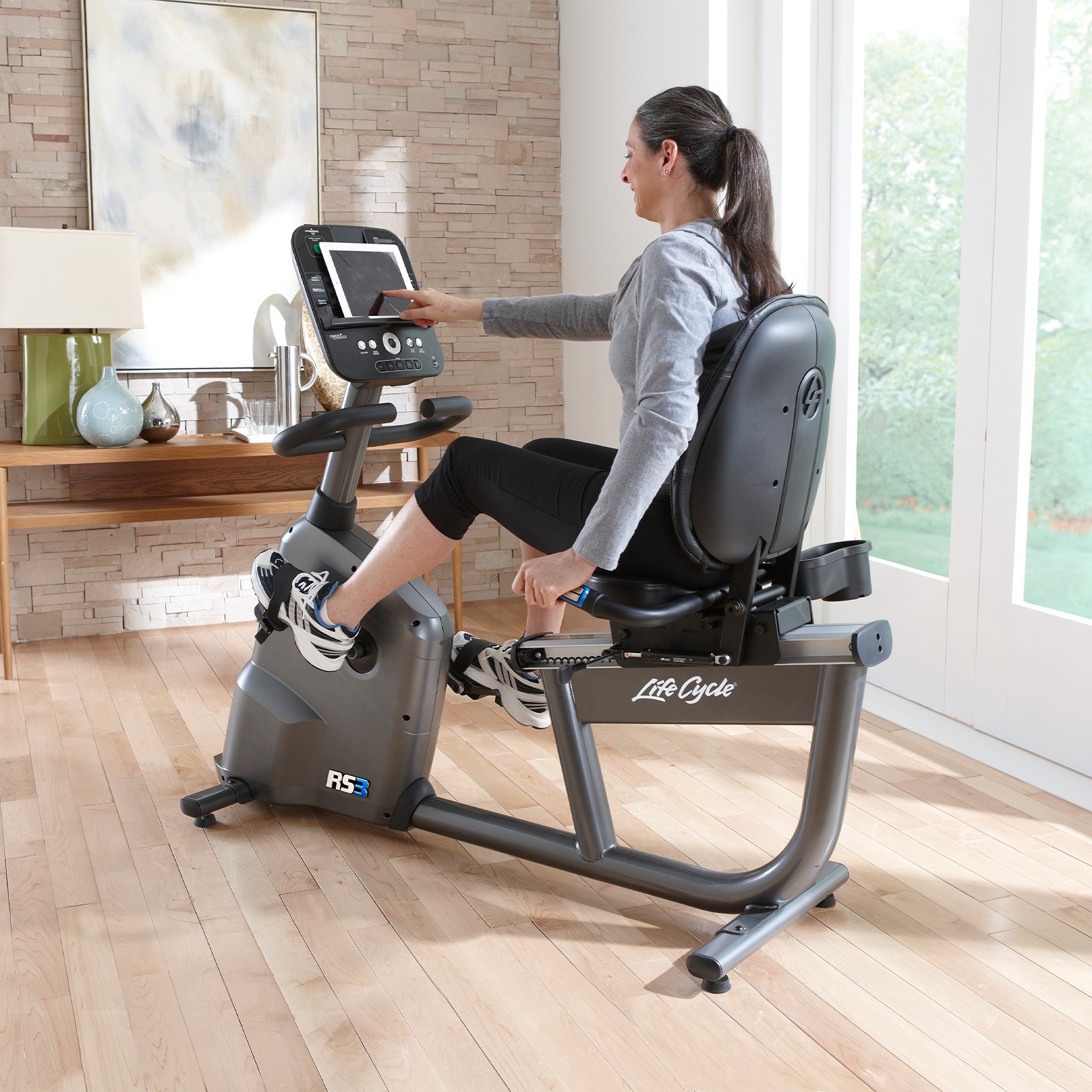 Life fitness bike 2025 workouts