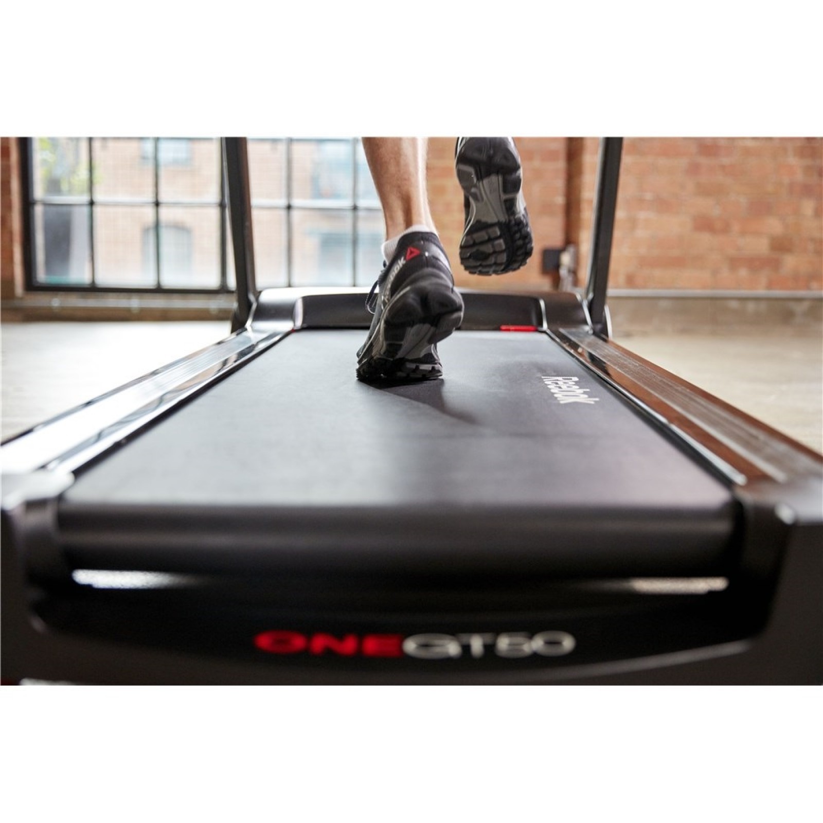 reebok gt50 one series treadmill